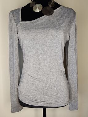 Gray Asymmetrical Neck Long Sleeve Top Women's Medium Stretch Going Out Tee